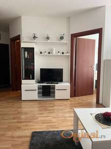 IZDAVANJE Stan 2.0: NOVI SAD-Novi Sad-Centar, Gundulićeva, 42.00m2, 450 eur